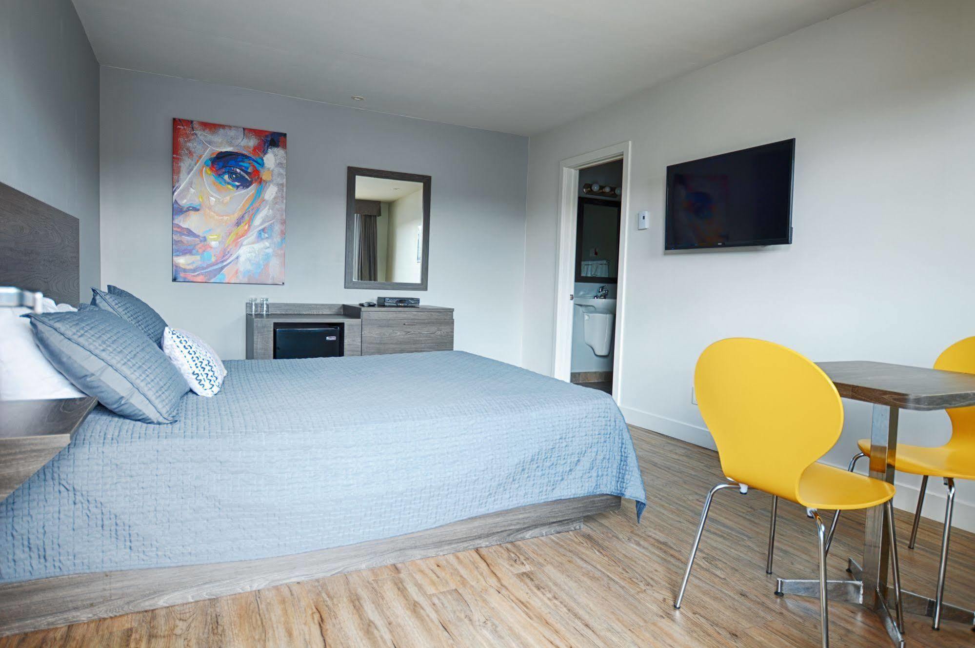 Le Fabreville Motel & Suites Laval Zewnętrze zdjęcie